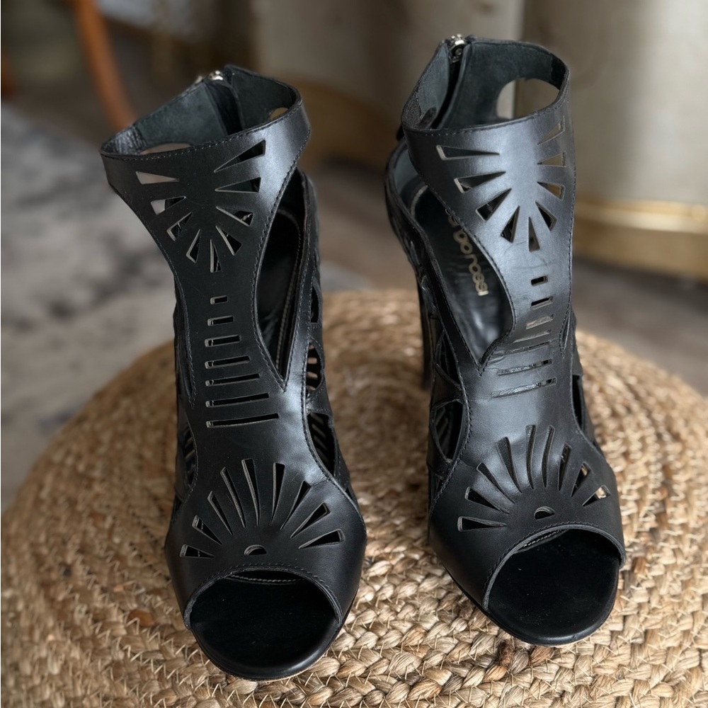 Leather laser cut sandals booties peep toe shoes black heels - Picture 5 of 12